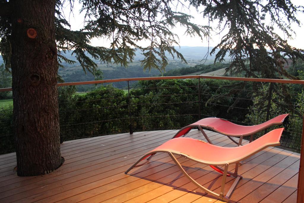 Domaine Des Grands Cedres Bed & Breakfast Cordelle Ngoại thất bức ảnh