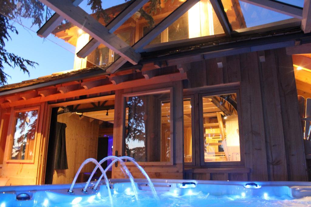 Domaine Des Grands Cedres Bed & Breakfast Cordelle Ngoại thất bức ảnh